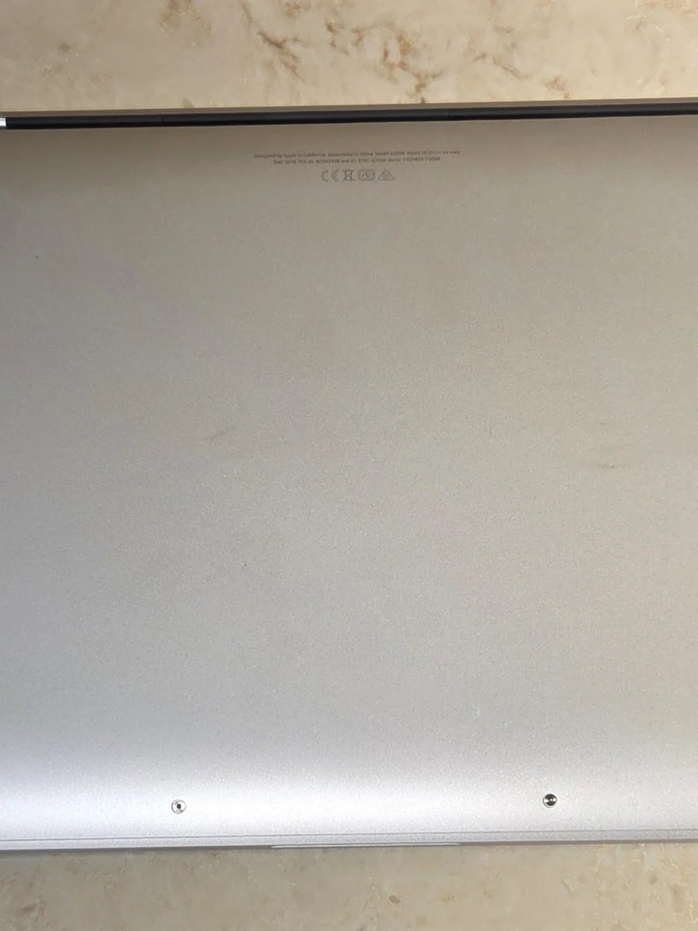Apple MacBook Laptop - Silver